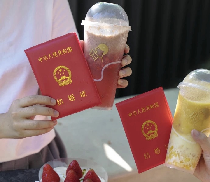 00后麥當勞辦婚禮！