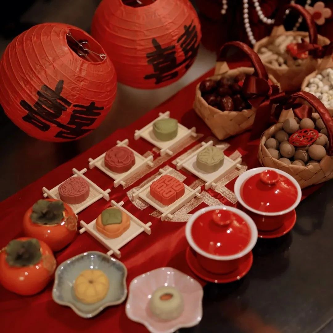 這屆新人的婚禮創(chuàng)意也太卷了！